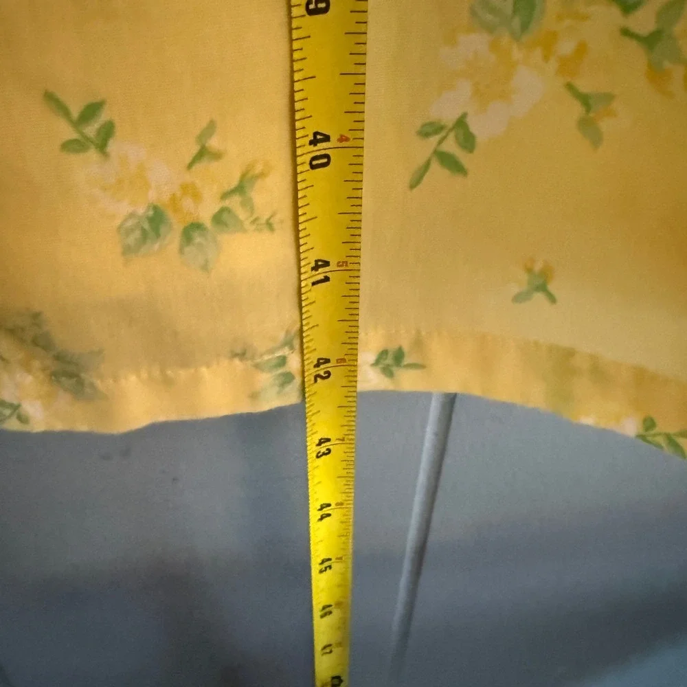 Vintage Butter Yellow Floral Duster Housecoat Sleeveless Snap Front L/XL